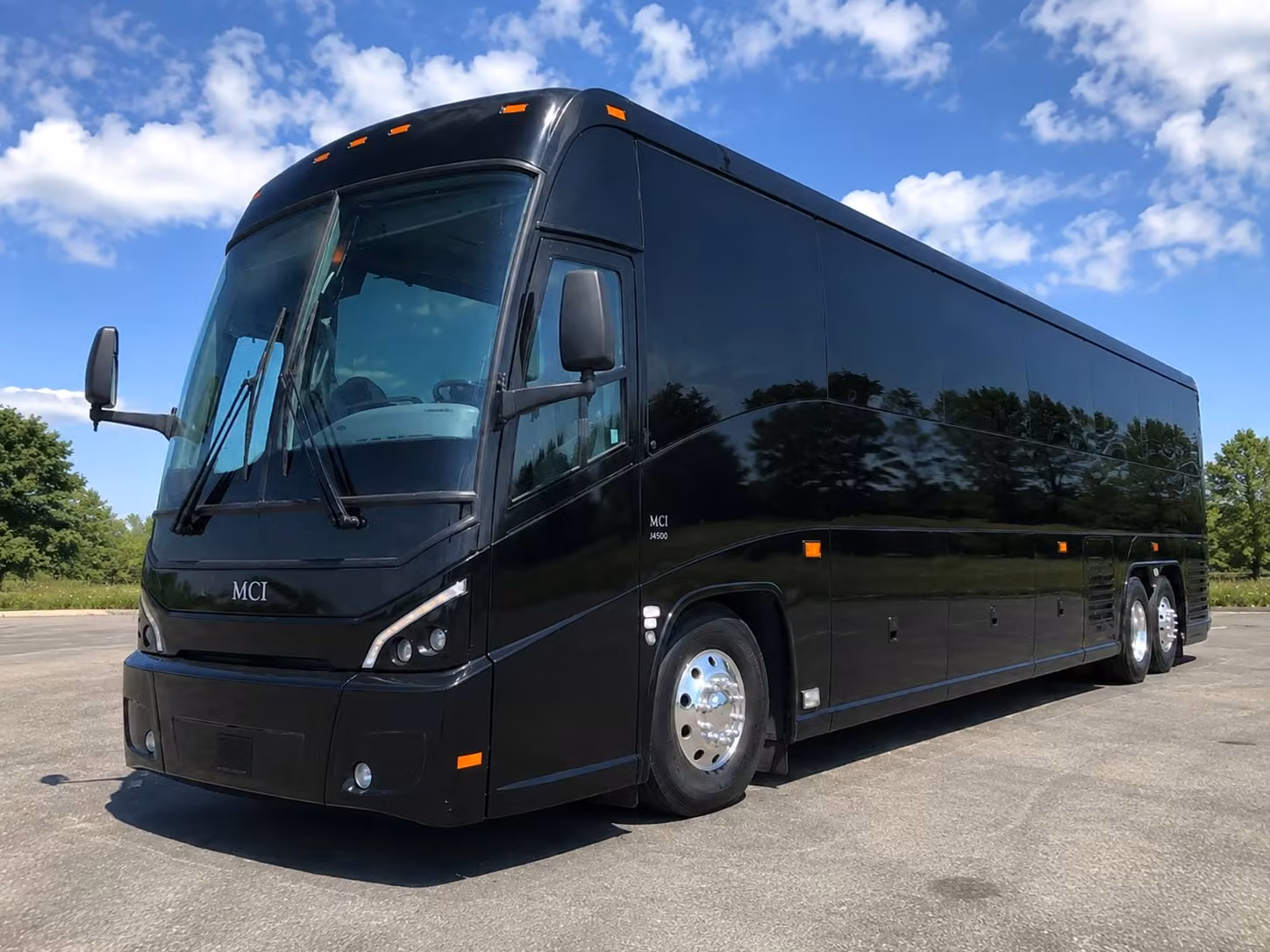 charter bus rentals for salinas agricultural industry events and corporate conferences