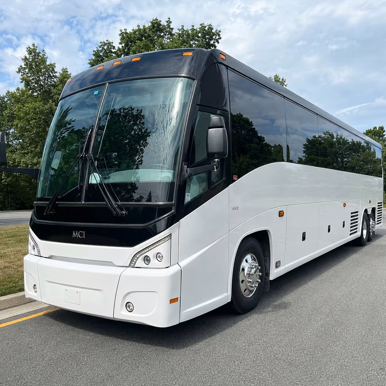 multi day bus rentals out of salinas for tournaments retreats and tours